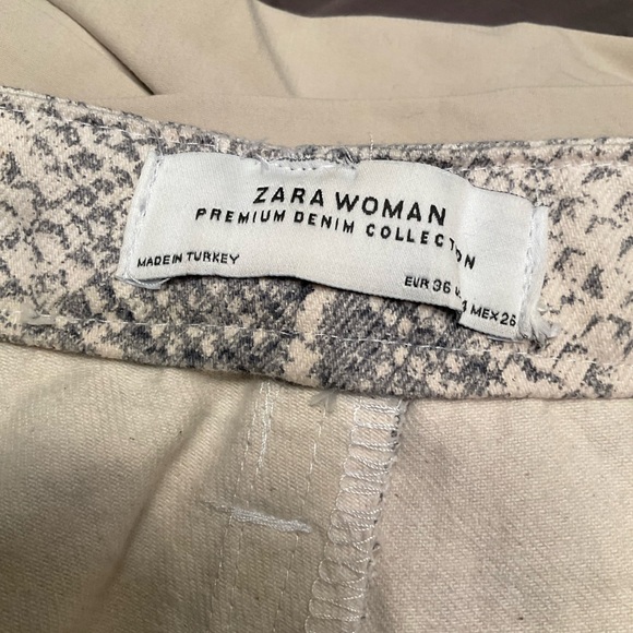 Zara Women Premium Denim Collection Jeans, Grey Snake Print, 5-Pocket, Sz 4 - Picture 7 of 15